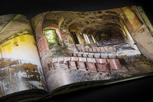 Load image into Gallery viewer, NATURALIA Reclaimed By Nature